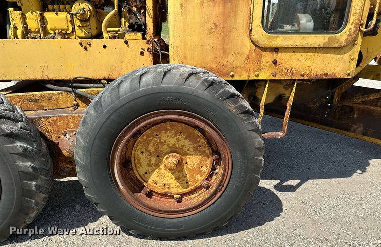 image for item HN9979 1951 Caterpillar 212  rigid frame motor grader