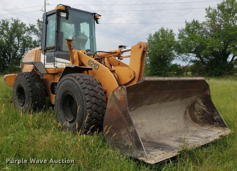 image for item IP9427 2002 Case 621D  wheel loader