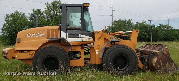image for item IP9427 2002 Case 621D  wheel loader