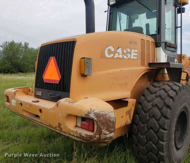 image for item IP9427 2002 Case 621D  wheel loader