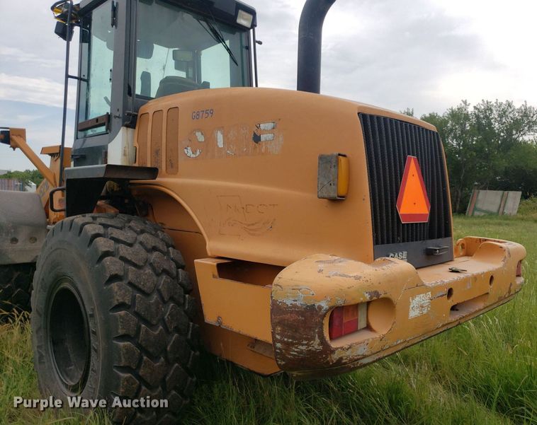 image for item IP9427 2002 Case 621D  wheel loader