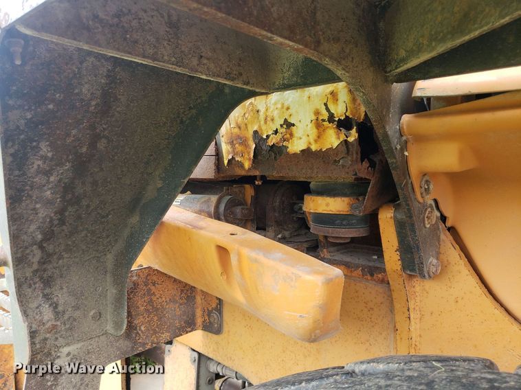 image for item IP9427 2002 Case 621D  wheel loader