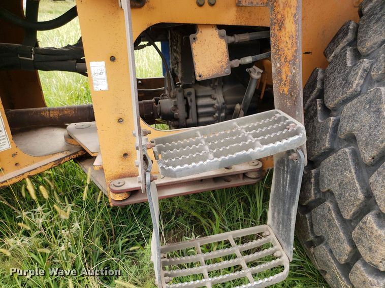 image for item IP9427 2002 Case 621D  wheel loader