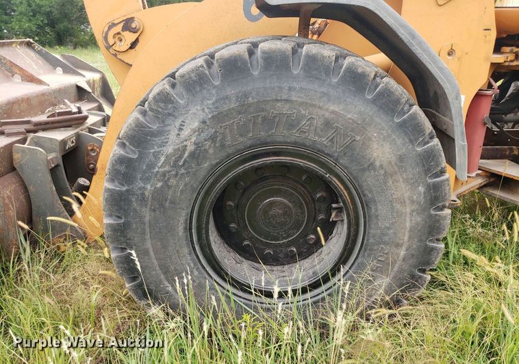 image for item IP9427 2002 Case 621D  wheel loader