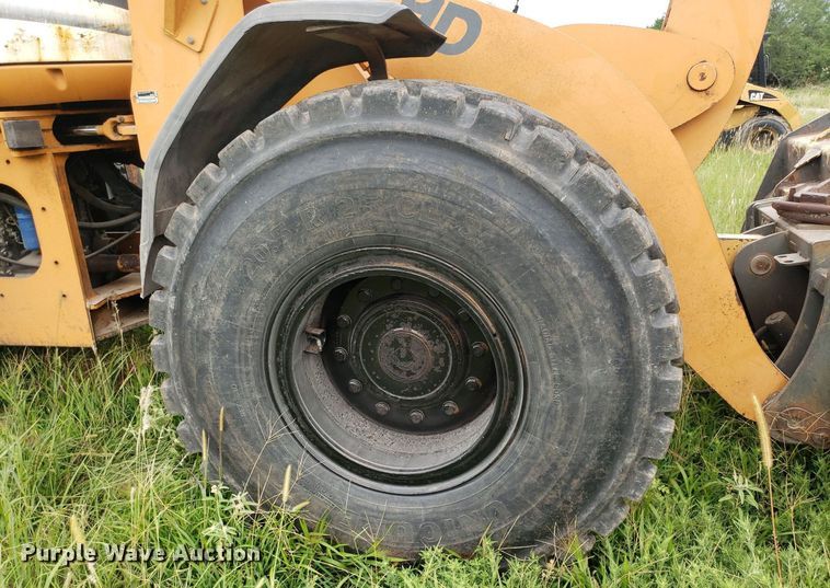 image for item IP9427 2002 Case 621D  wheel loader