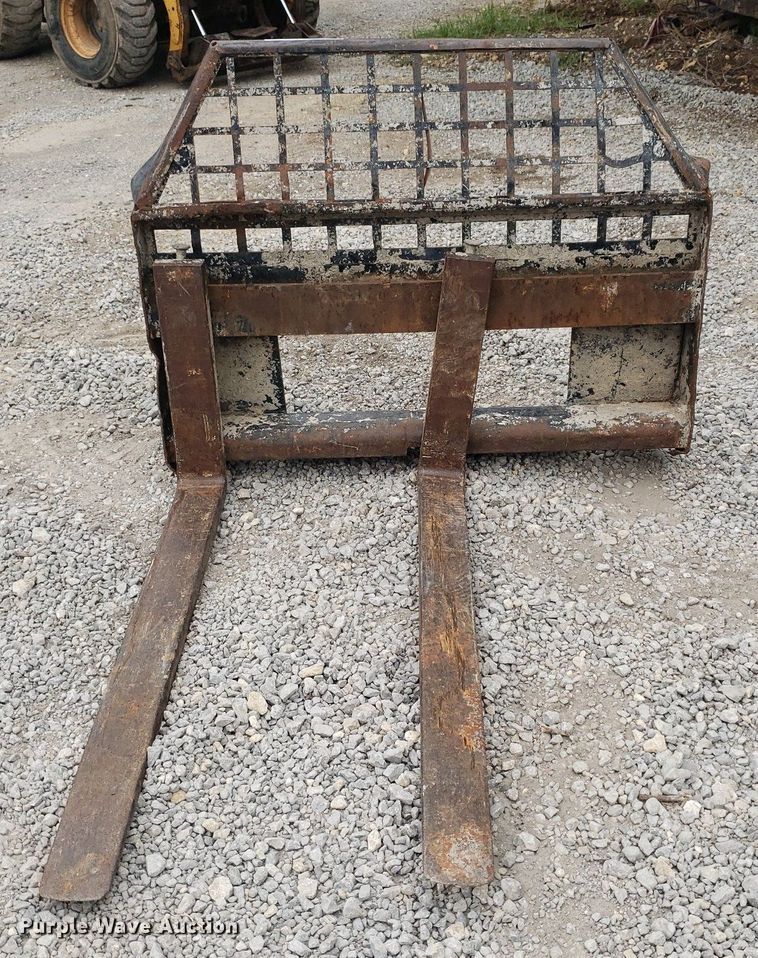 image for item IP9436 Skid steer forks