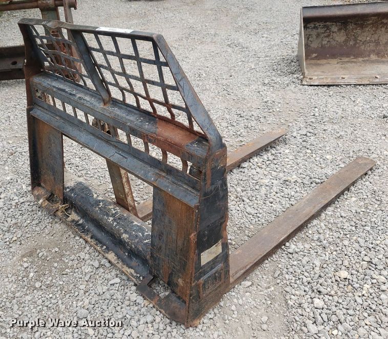 image for item IP9436 Skid steer forks