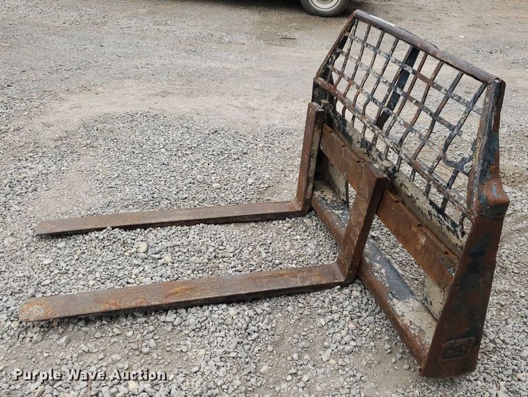 image for item IP9436 Skid steer forks