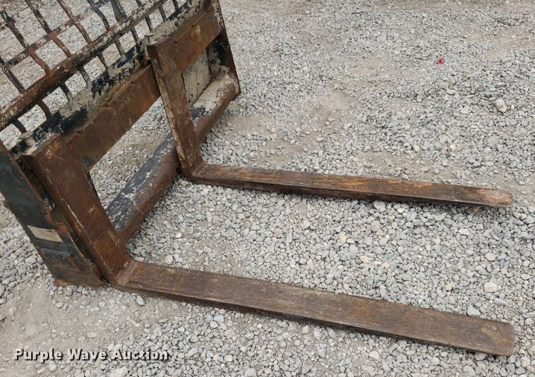 image for item IP9436 Skid steer forks