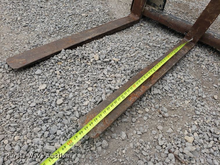 image for item IP9436 Skid steer forks