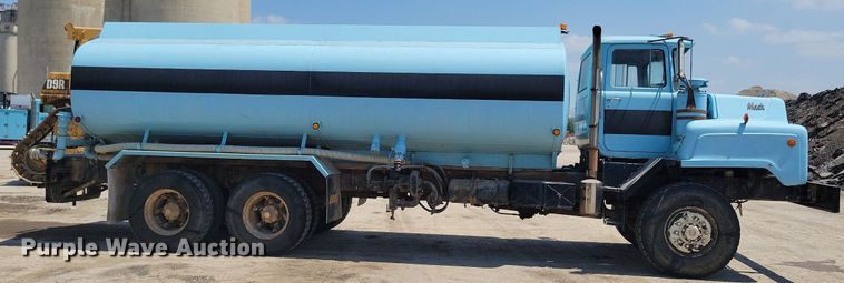 image for item IQ9766 1974 Mack  water truck