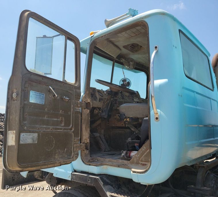 image for item IQ9766 1974 Mack  water truck