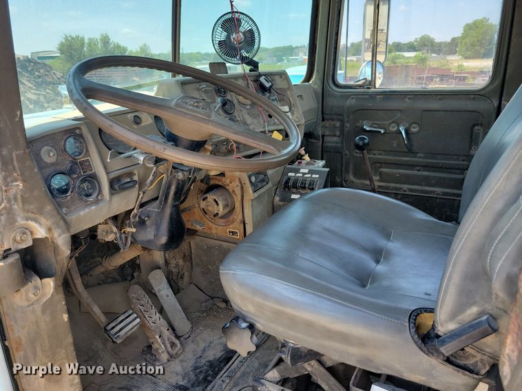 image for item IQ9766 1974 Mack  water truck