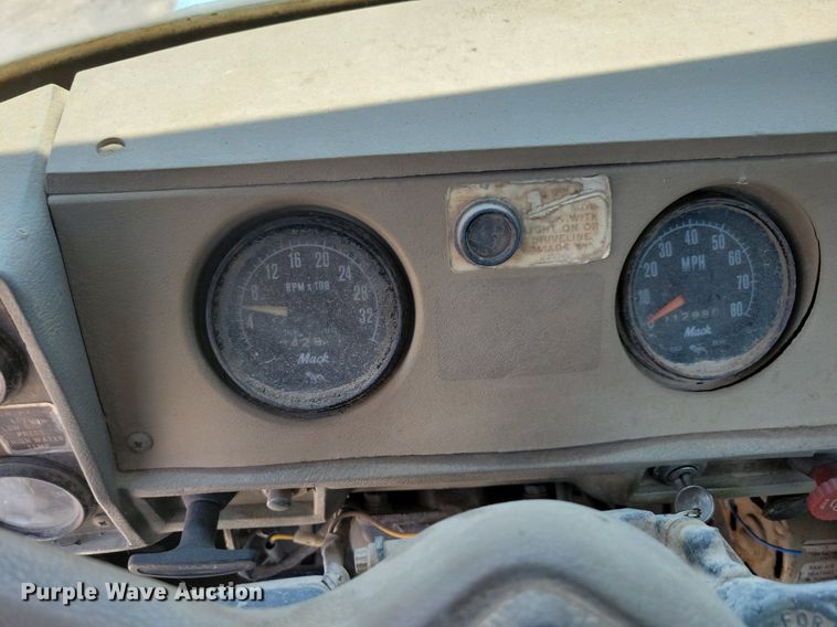 image for item IQ9766 1974 Mack  water truck