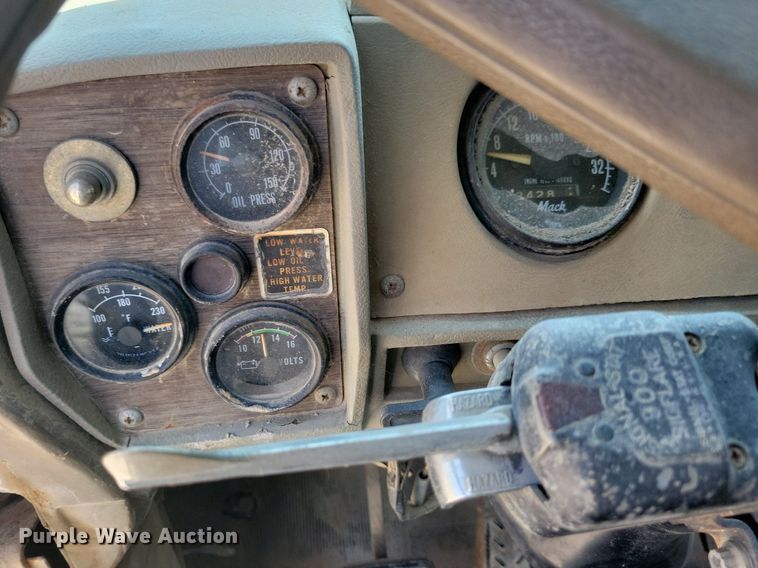 image for item IQ9766 1974 Mack  water truck