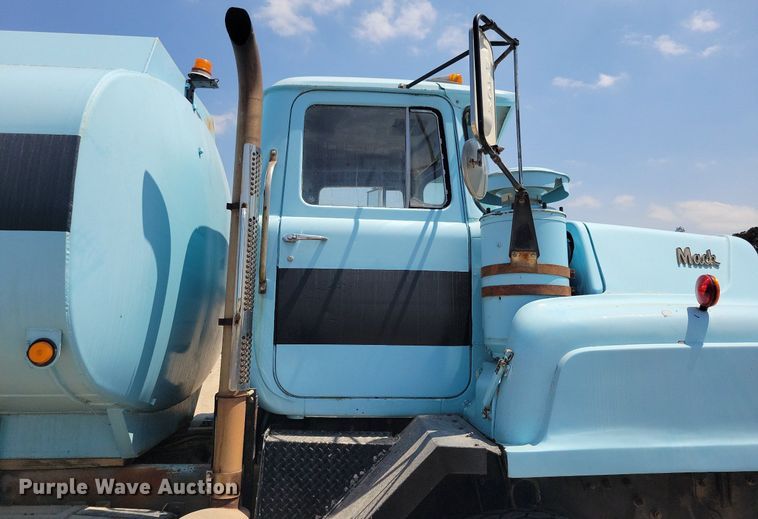 image for item IQ9766 1974 Mack  water truck