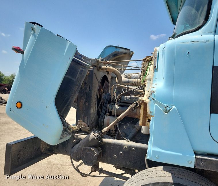 image for item IQ9766 1974 Mack  water truck