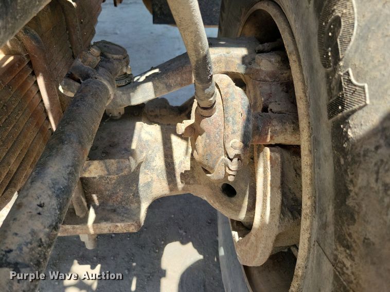 image for item IQ9766 1974 Mack  water truck