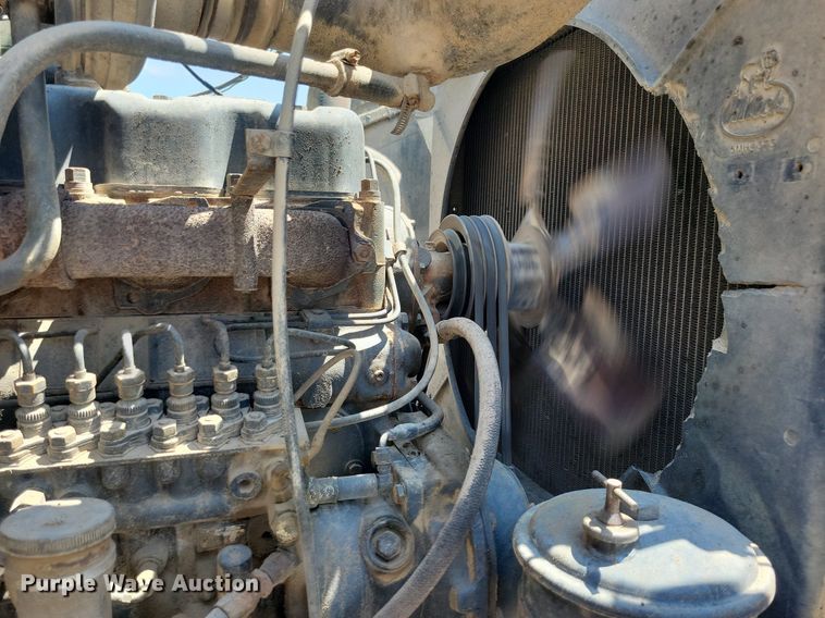 image for item IQ9766 1974 Mack  water truck