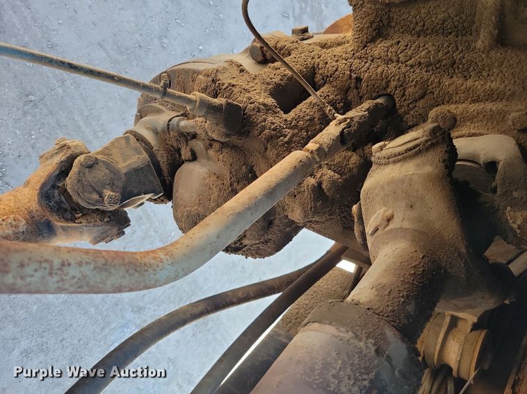 image for item IQ9766 1974 Mack  water truck