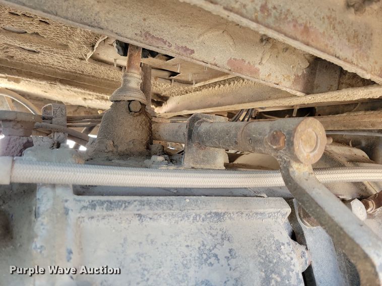 image for item IQ9766 1974 Mack  water truck