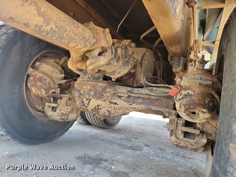 image for item IQ9766 1974 Mack  water truck