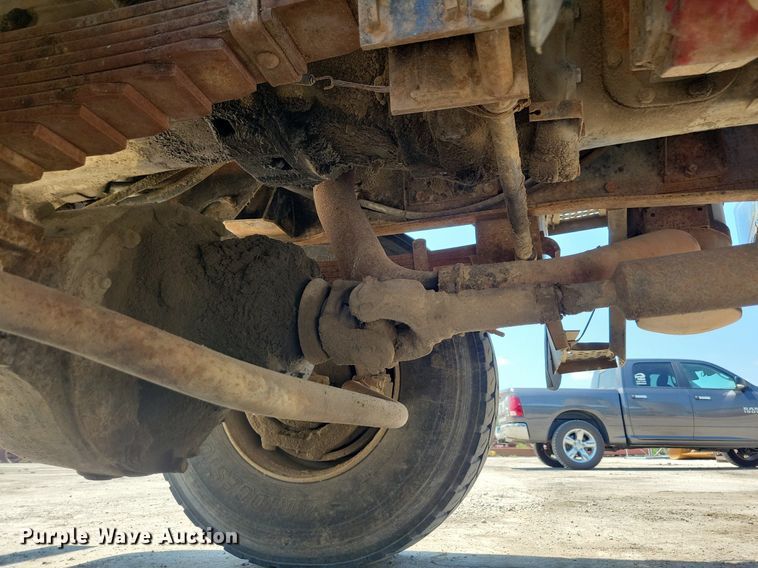 image for item IQ9766 1974 Mack  water truck