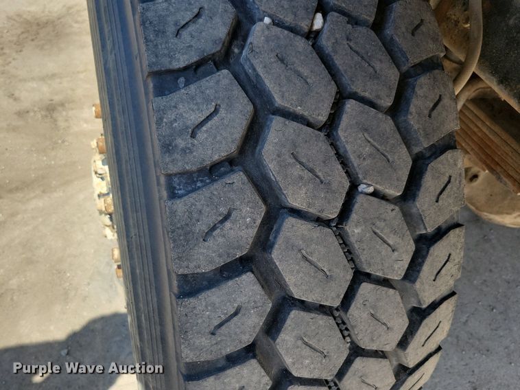 image for item IQ9766 1974 Mack  water truck