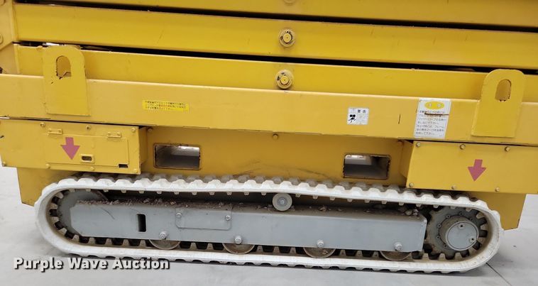 image for item IQ9879 Scissor lift