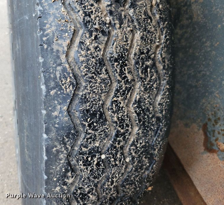 image for item IQ9880 2017 Behnke Enterprises, Inc. HDT1414E  equipment trailer