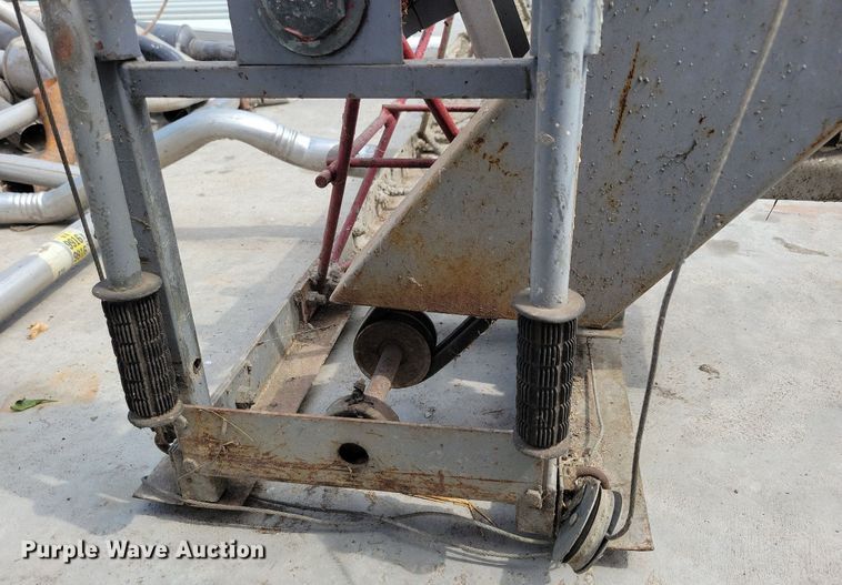 image for item IQ9889 Power screed