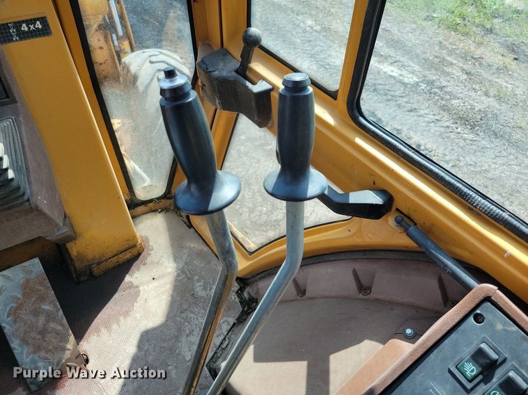 image for item IQ9895 Case 580SK Turbo  backhoe