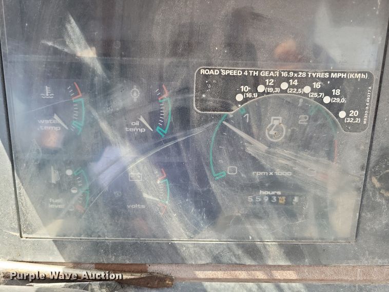 image for item IQ9895 Case 580SK Turbo  backhoe