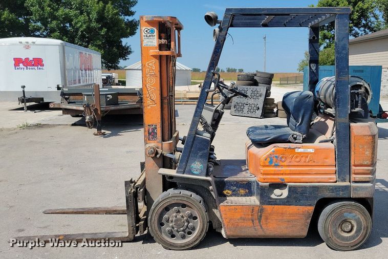 image for item IQ9896 Toyota 5FGC20  forklift
