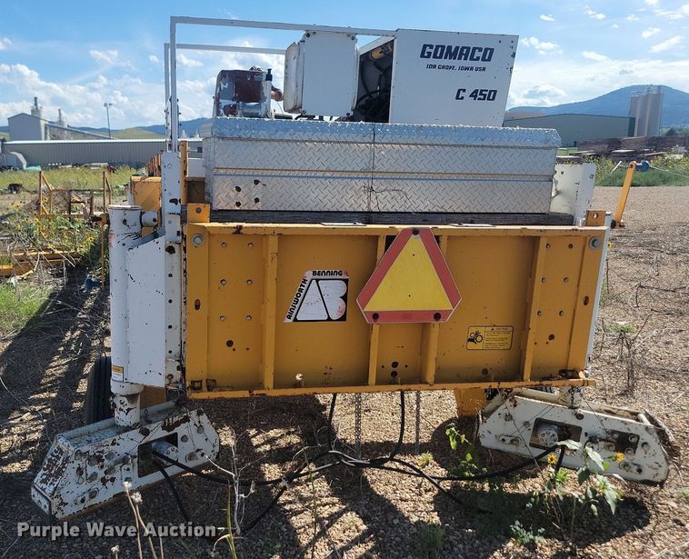 image for item JC9743 Gomaco C450  bridge deck finish machine