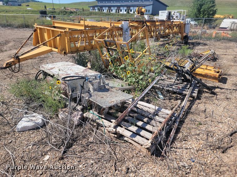 image for item JC9743 Gomaco C450  bridge deck finish machine