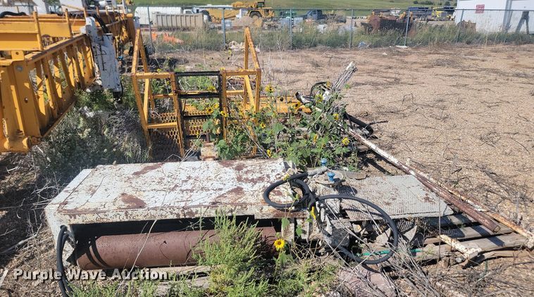 image for item JC9743 Gomaco C450  bridge deck finish machine