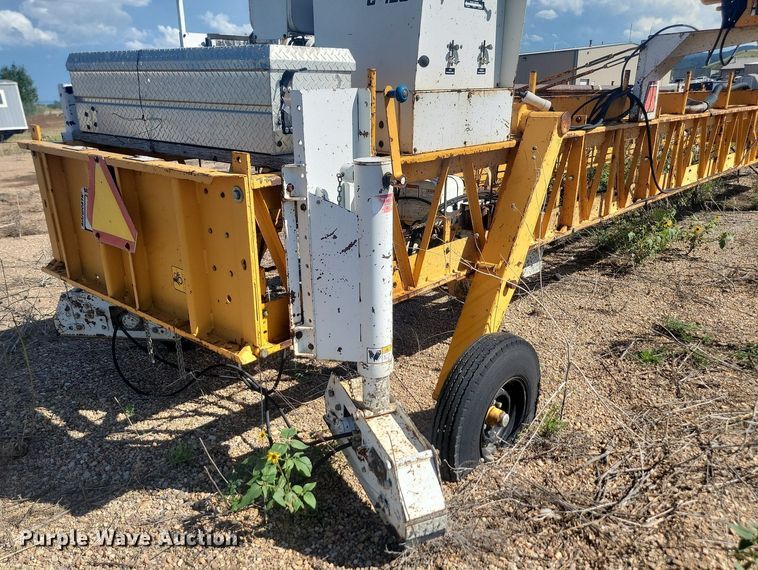 image for item JC9743 Gomaco C450  bridge deck finish machine