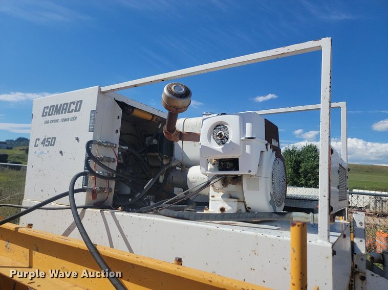 image for item JC9743 Gomaco C450  bridge deck finish machine