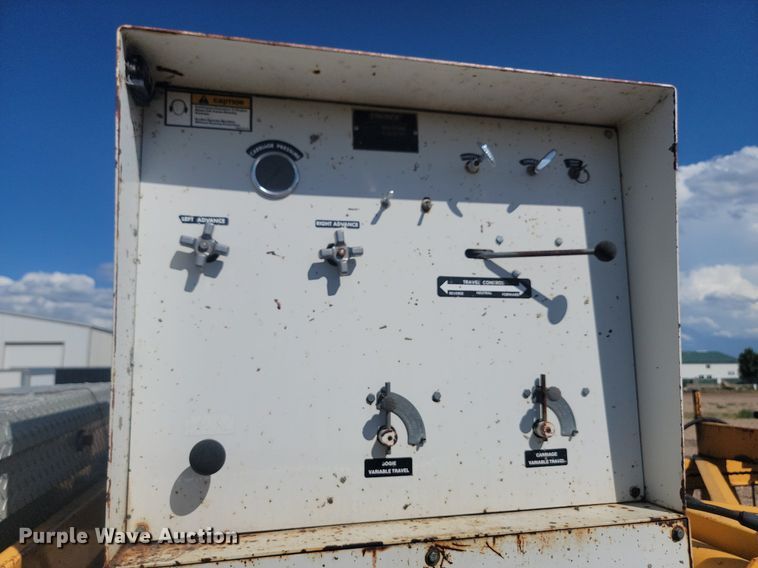 image for item JC9743 Gomaco C450  bridge deck finish machine