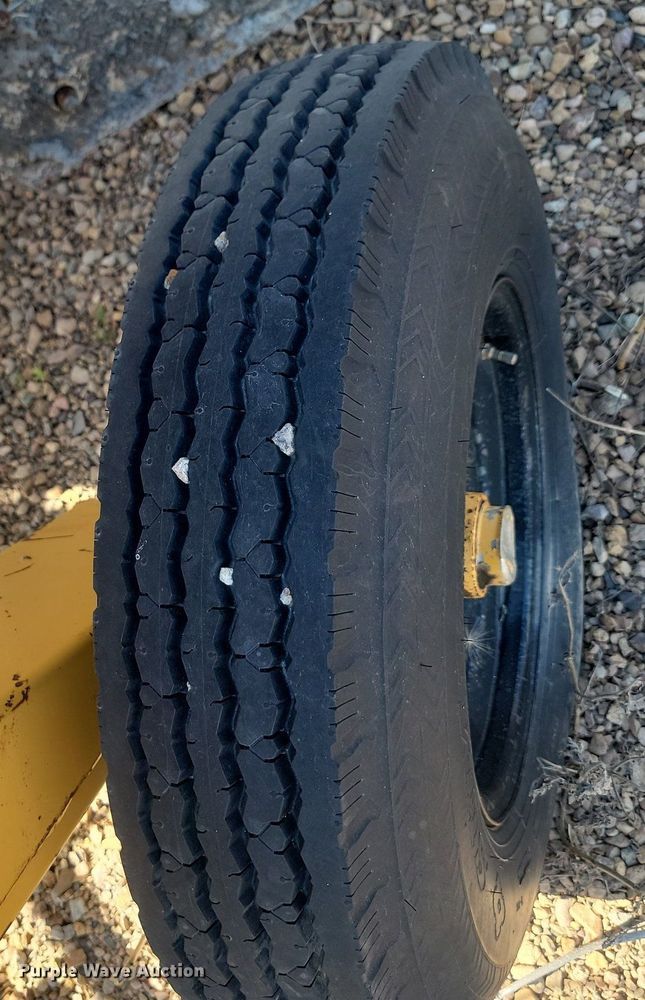 image for item JC9743 Gomaco C450  bridge deck finish machine