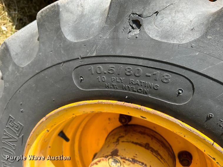 image for item JC9984 2000 JCB Loadall 520  telehandler