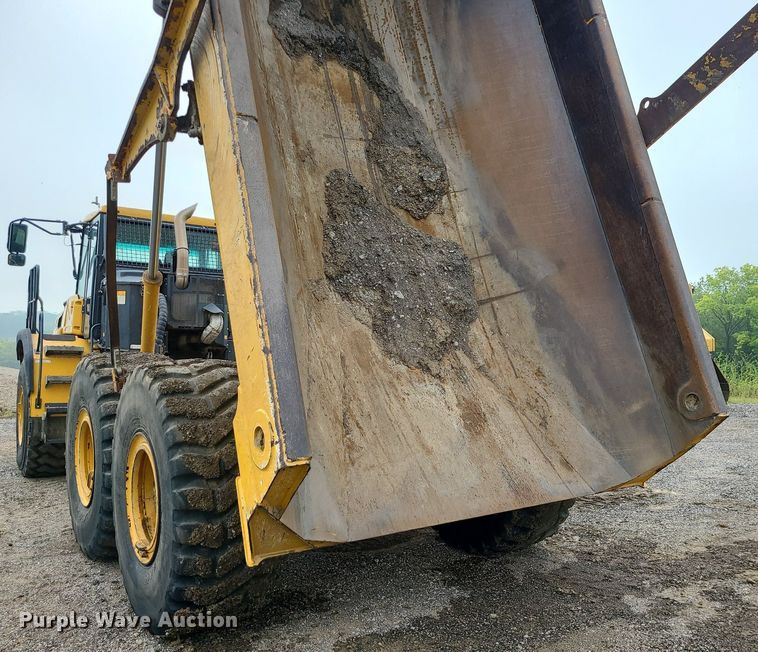 image for item JC9986 2020 Bell B30E  haul truck