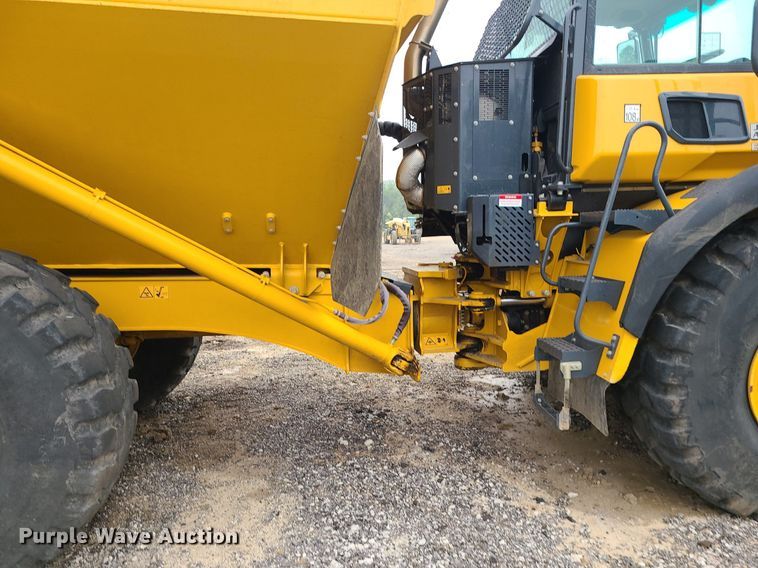 image for item JC9987 2020 Bell B30E  haul truck