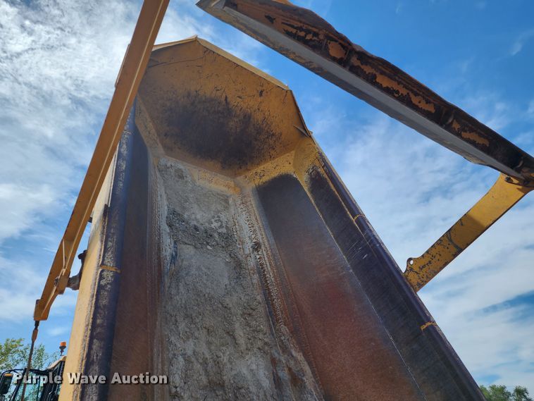 image for item JC9987 2020 Bell B30E  haul truck