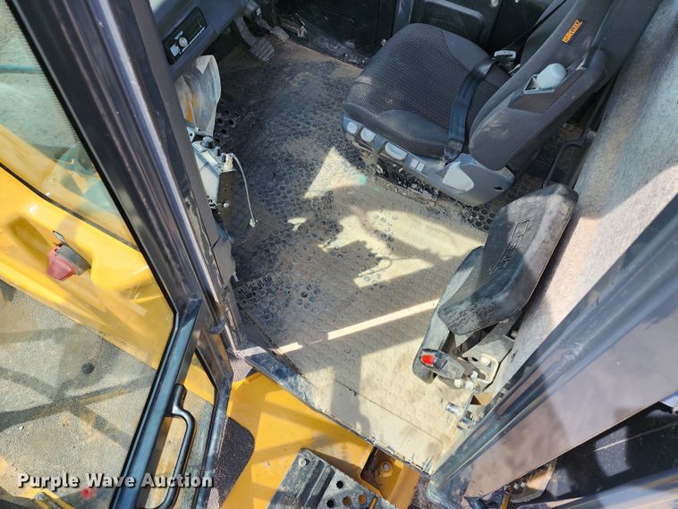 image for item JC9987 2020 Bell B30E  haul truck