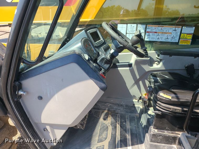 image for item JC9991 2018 Caterpillar TL1255D  telehandler