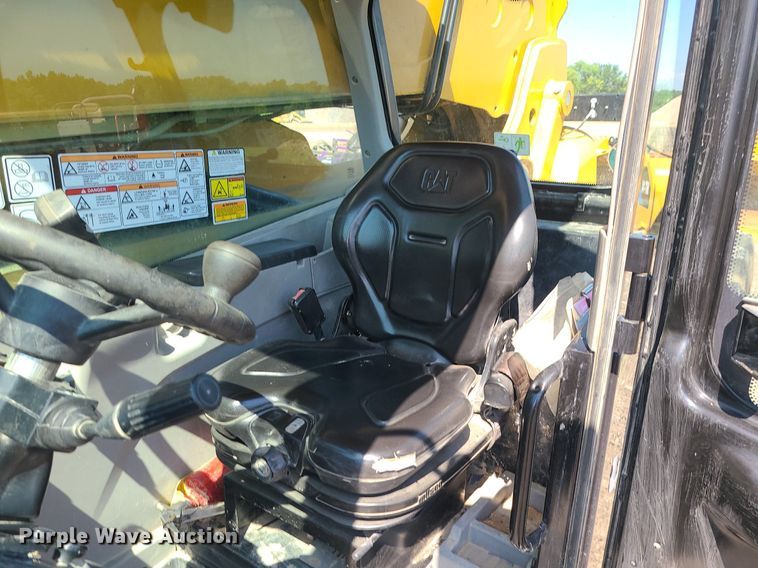 image for item JC9991 2018 Caterpillar TL1255D  telehandler