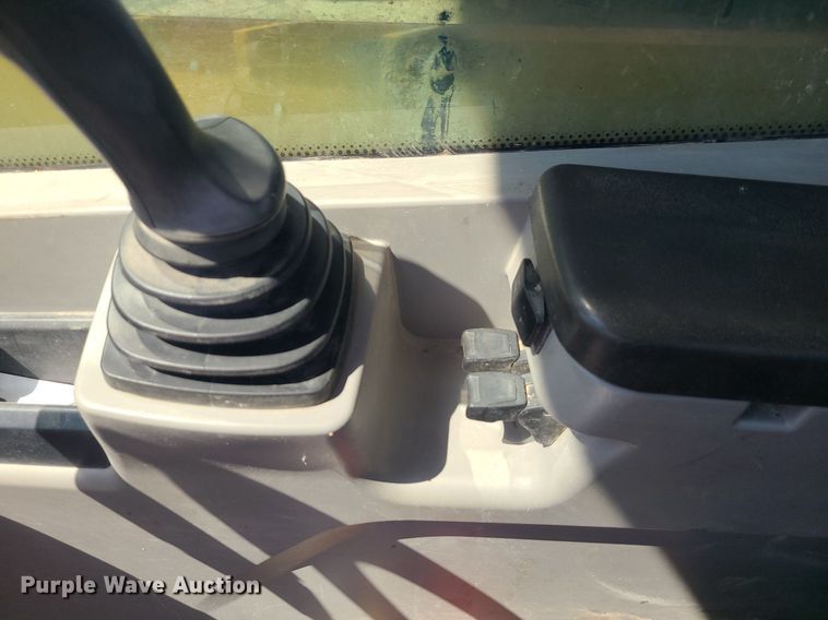 image for item JC9991 2018 Caterpillar TL1255D  telehandler