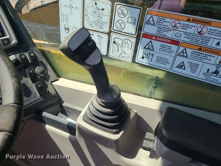 image for item JC9991 2018 Caterpillar TL1255D  telehandler